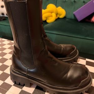 ASOS LUG SOLE BOOTS (LIKE NEW) sz 11
